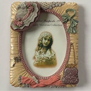 Victorian Style Picture Frame Vintage 3.5 X 5”Photo Hand Painted 3D EUC Hat lace